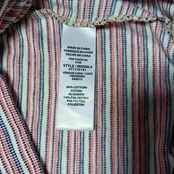 Splendid long sleeve crop top .  Size XS - Picture 3 of 6